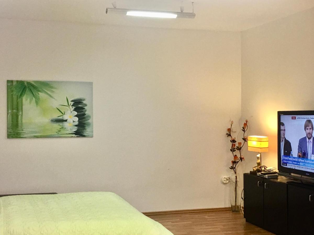 Klidne A Utulne Ubytovani Brno Stary Liskovec Bagian luar foto